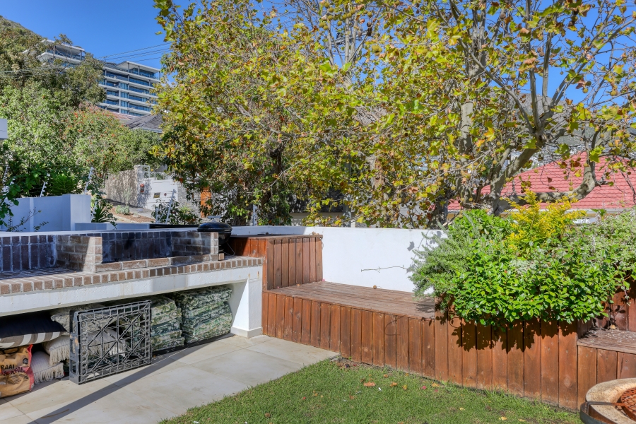 3 Bedroom Property for Sale in Sea Point Western Cape